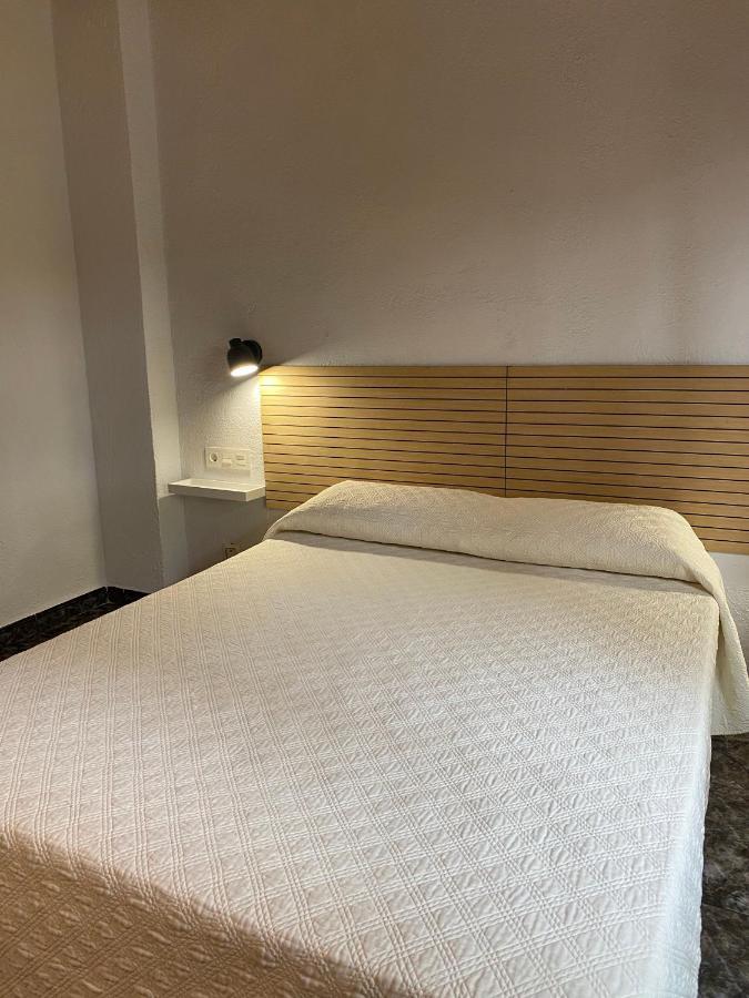 Hotel Rural Cal Amadeu Vilanova de Escornalbou Exterior photo